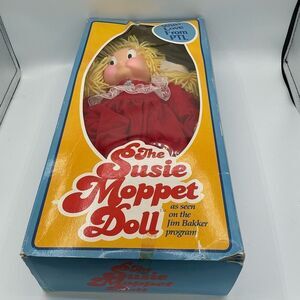 VIntage 1985 PTL Club The Susie Moppet Doll By Jim & Tammy Baker  ORIGINAL BOX